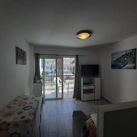 Estudio Edificio El Dorado * Playa de las Americas (Tenerife)